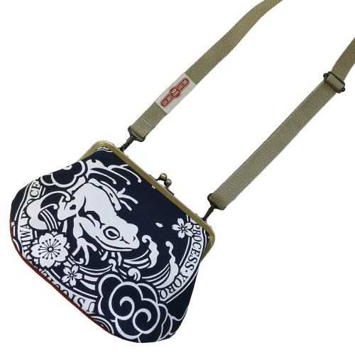 がま口バッグ ラベル柄 紺 マチ赤 - 画像 (3)